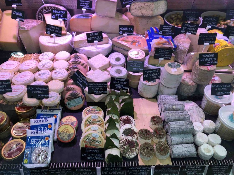 Des fromages fermiers provenants de toutes les régions à Aubagne